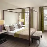 Augustine Hotel, Hotel Praga
