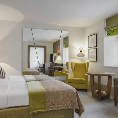 Augustine Hotel, 5*