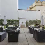 Augustine Hotel, Ξενοδοχείο 5*
