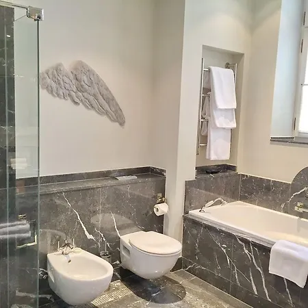 Augustine Hotel,