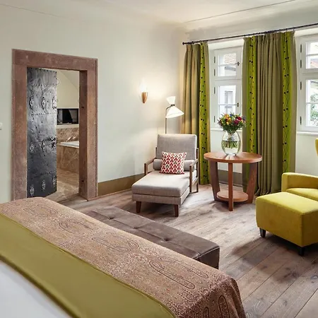 Augustine, A Luxury Collection Hotel, Отель 5*