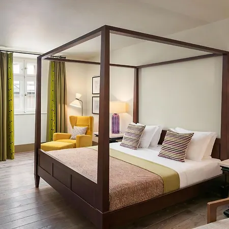 Augustine, A Luxury Collection Hotel, Отель