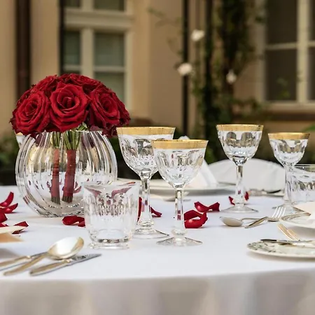 מלון Augustine, A Luxury Collection Hotel, 5*