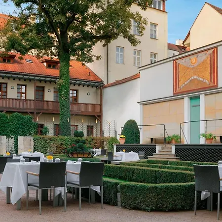 מלון Augustine, A Luxury Collection Hotel,