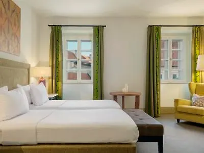 Augustine Hotel, Szálloda 5*