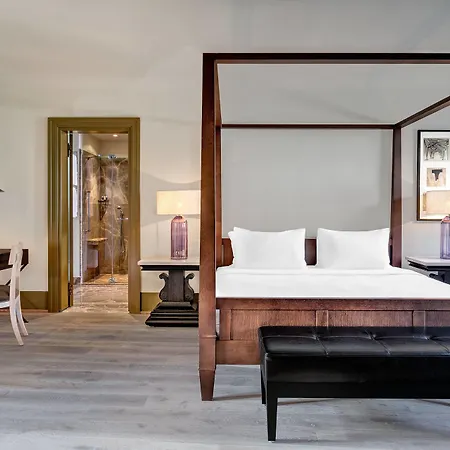 מלון Augustine, A Luxury Collection Hotel, 5*