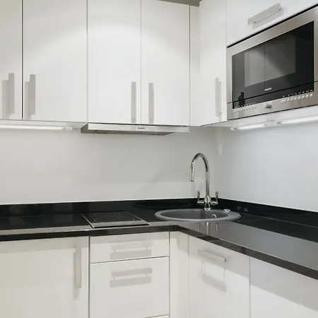 Augustine, A Luxury Collection Hotel, מלון