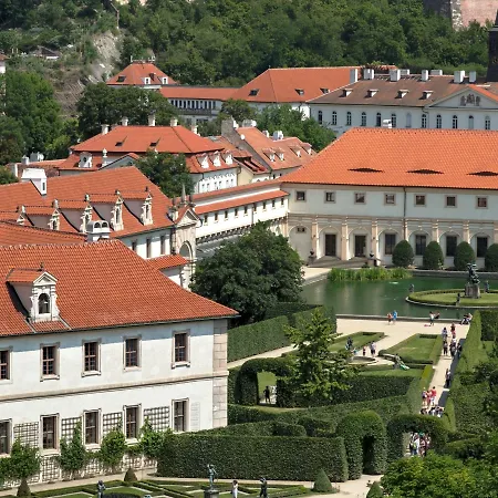 מלון Augustine, A Luxury Collection Hotel, 5*