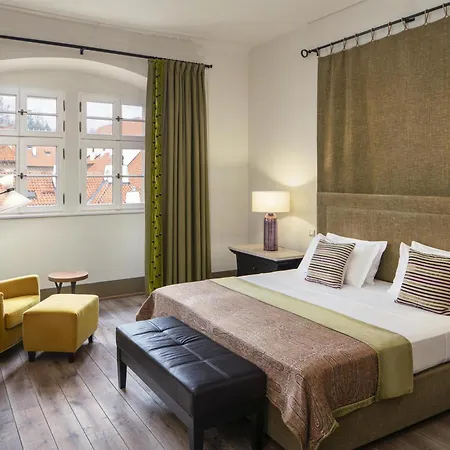 Augustine Hotel, 5*