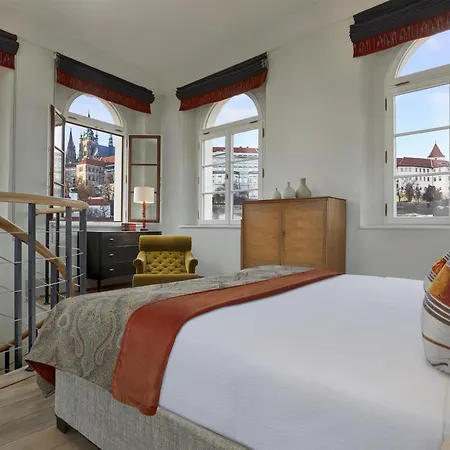 호텔 Augustine Hotel, 5*