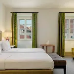 Augustine Hotel, Hotel 5*