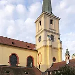 Augustine Hotel, 5*